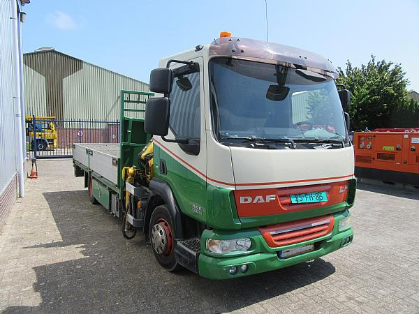 DAF DAF FA LF 45.160 & HIAB crane. - Camión caja abierta, Camión grúa: foto 4 DAF DAF FA LF 45.160 & HIAB crane. - Camión caja abierta, Camión grúa: foto 4