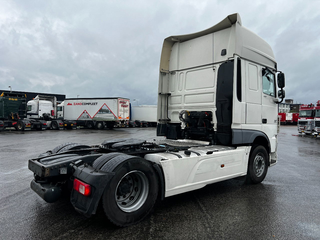 DAF XF 460 SSC, Retarder, Full spoiler - Cabeza tractora: foto 3 DAF XF 460 SSC, Retarder, Full spoiler - Cabeza tractora: foto 3