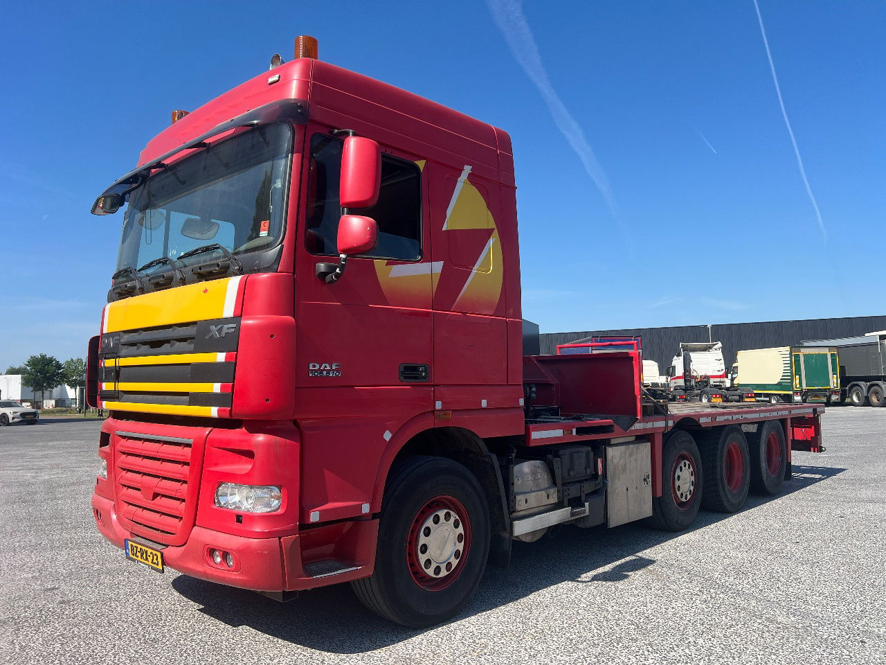 DAF XF 105.510 SC 8x2, Retarder - Camión caja abierta: foto 1 DAF XF 105.510 SC 8x2, Retarder - Camión caja abierta: foto 1