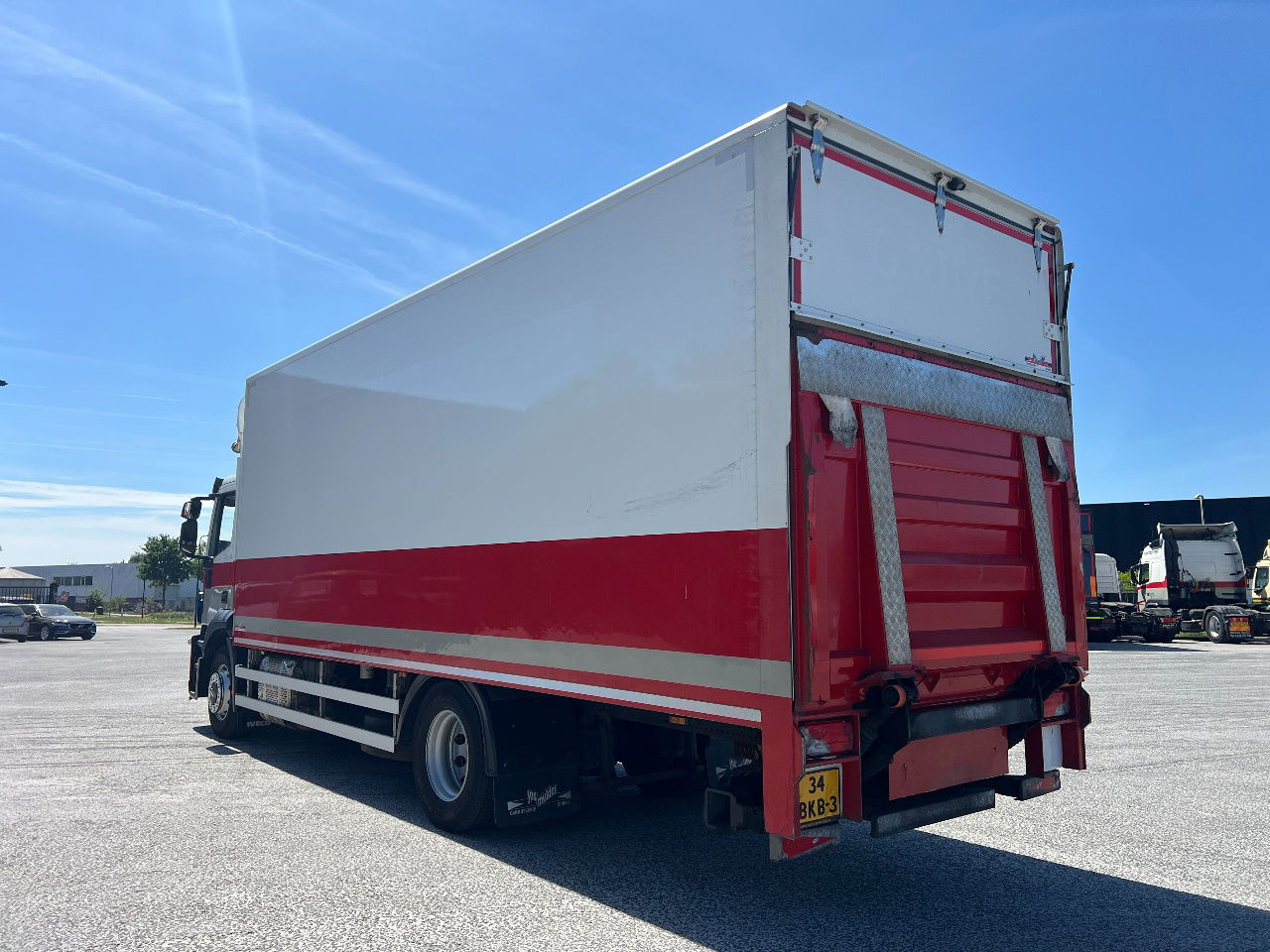Iveco Stralis 310 AD, 19Ton, Euro 6 - Camión caja cerrada: foto 4 Iveco Stralis 310 AD, 19Ton, Euro 6 - Camión caja cerrada: foto 4