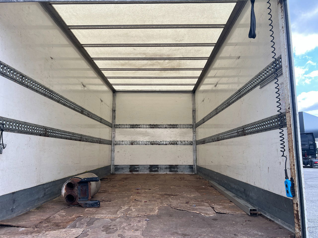 Camión caja cerrada MAN TGL 7.180 Euro 3, Aut: foto 9 Camión caja cerrada MAN TGL 7.180 Euro 3, Aut: foto 9