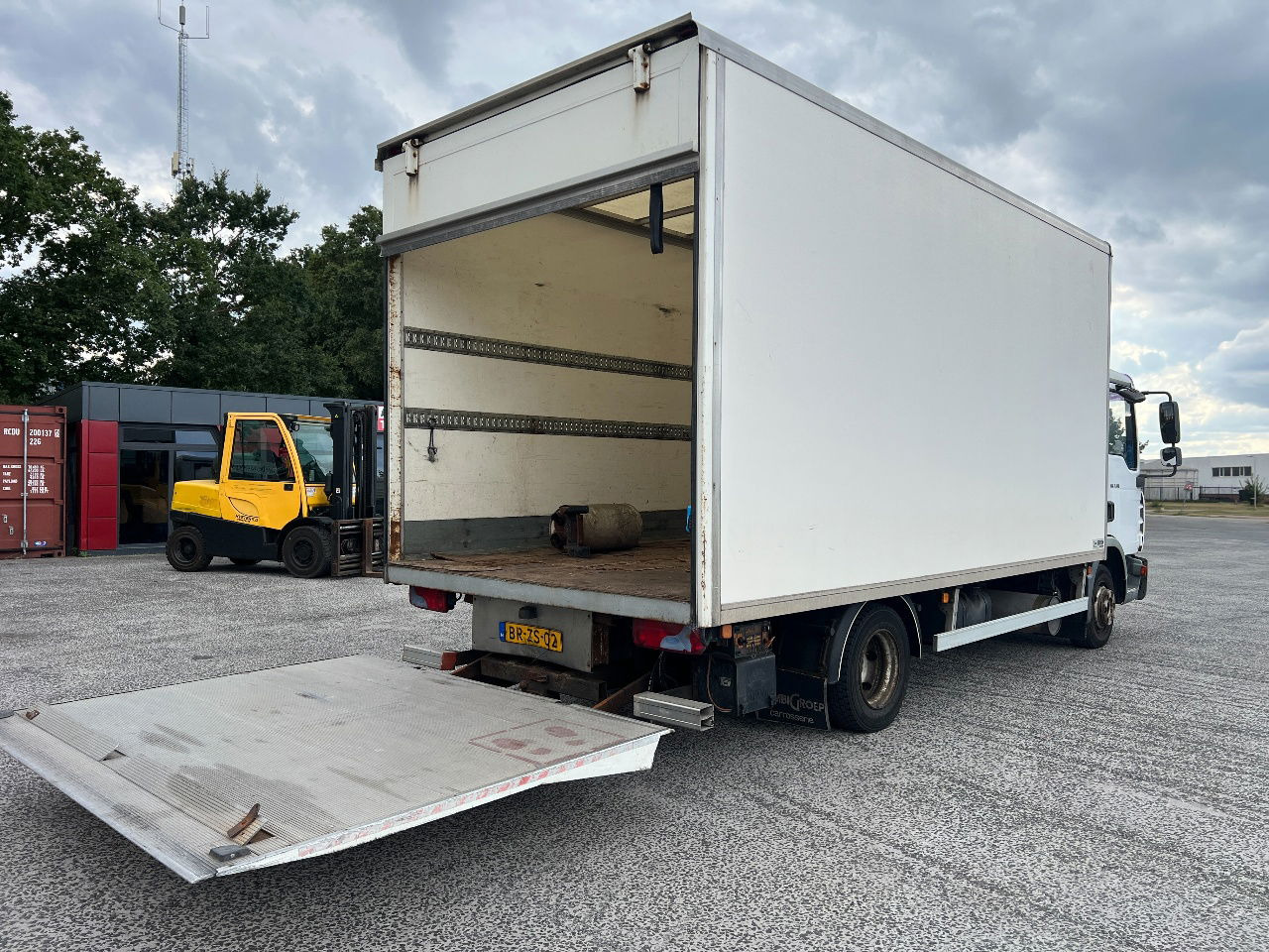 Camión caja cerrada MAN TGL 7.180 Euro 3, Aut: foto 8 Camión caja cerrada MAN TGL 7.180 Euro 3, Aut: foto 8