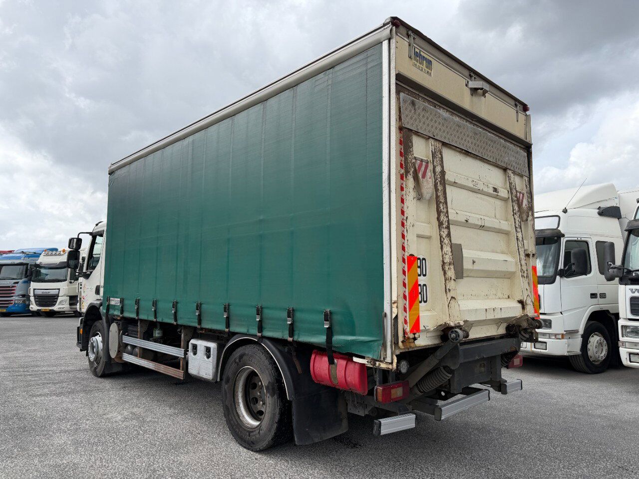 Volvo FE 300 Klima, Euro 5, Manual - Camión lona: foto 5 Volvo FE 300 Klima, Euro 5, Manual - Camión lona: foto 5