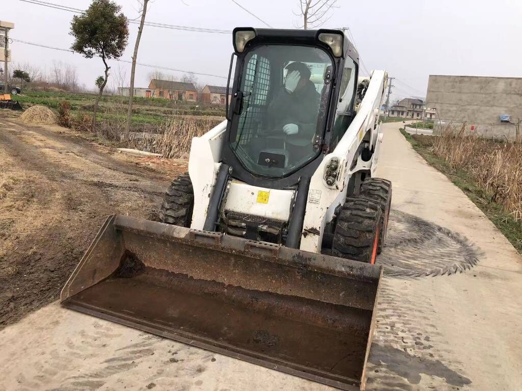 Bobcat T 770 China Biggest supplier - Minicargadora: foto 4 Bobcat T 770 China Biggest supplier - Minicargadora: foto 4