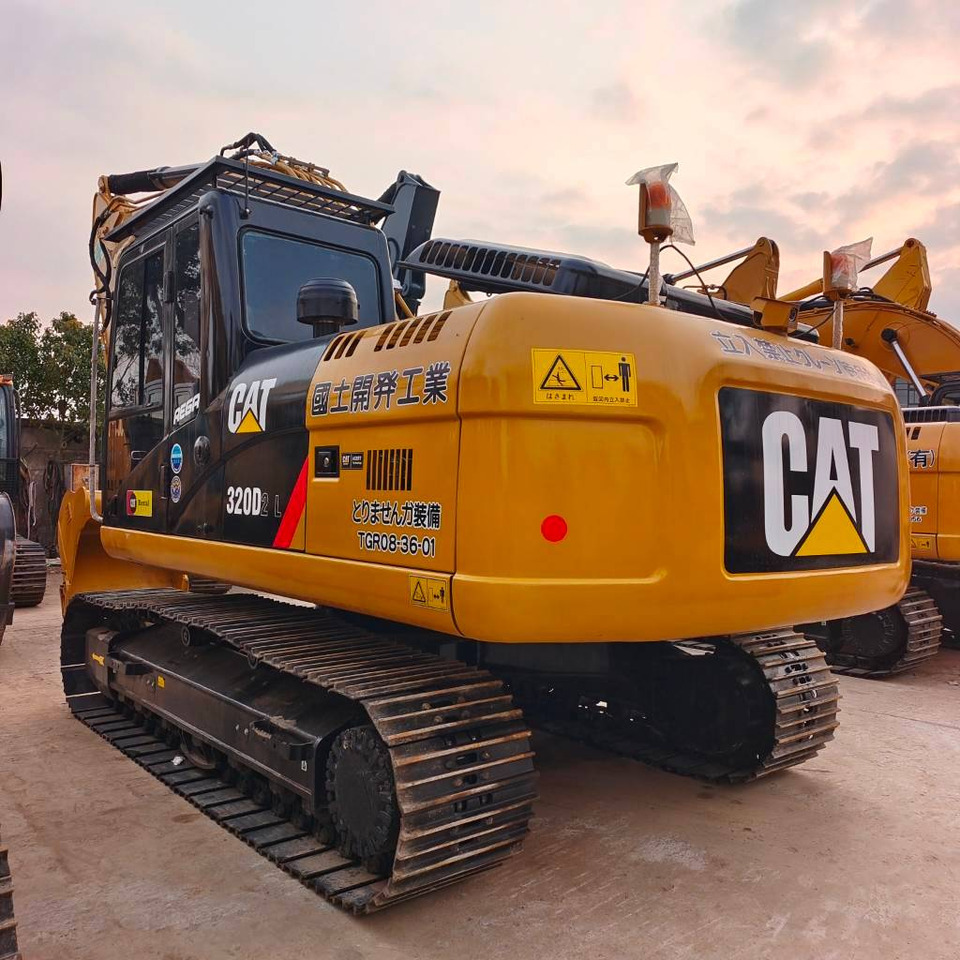 CAT 320 D - Excavadora de cadenas: foto 2 CAT 320 D - Excavadora de cadenas: foto 2