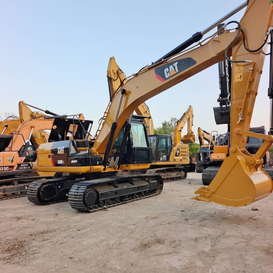 CAT 320D2L - Excavadora de cadenas: foto 1 CAT 320D2L - Excavadora de cadenas: foto 1