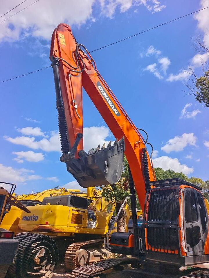 Doosan DX 225 LC 3000 units excavators in stock - Excavadora de cadenas: foto 3 Doosan DX 225 LC 3000 units excavators in stock - Excavadora de cadenas: foto 3