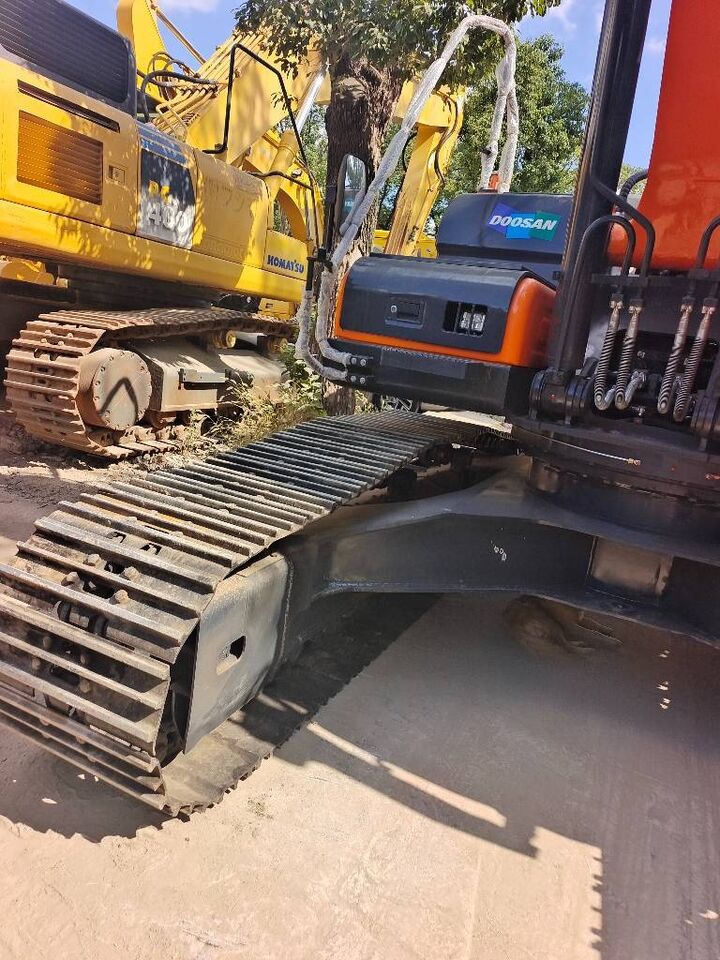 Doosan DX 225 LC 3000 units excavators in stock - Excavadora de cadenas: foto 5 Doosan DX 225 LC 3000 units excavators in stock - Excavadora de cadenas: foto 5