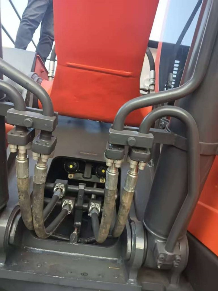 Doosan DX 225 LC-9C - Excavadora de cadenas: foto 3 Doosan DX 225 LC-9C - Excavadora de cadenas: foto 3