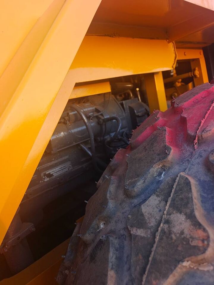 Dynapac CA 30 D CA301D CA25 CA251D - Compactador: foto 4 Dynapac CA 30 D CA301D CA25 CA251D - Compactador: foto 4