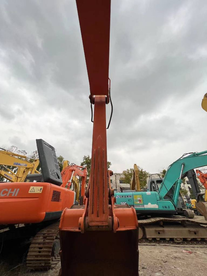 Hitachi ZX 240-3 - Excavadora de cadenas: foto 3 Hitachi ZX 240-3 - Excavadora de cadenas: foto 3