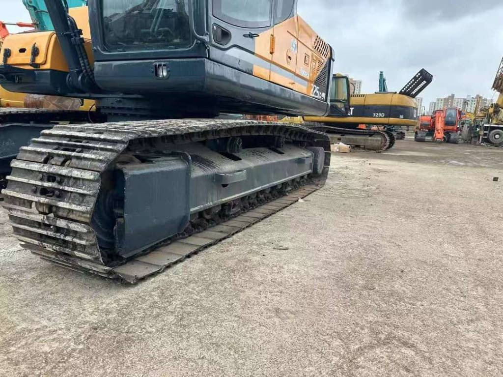 Excavadora de cadenas Hyundai 225LC-9T: foto 10