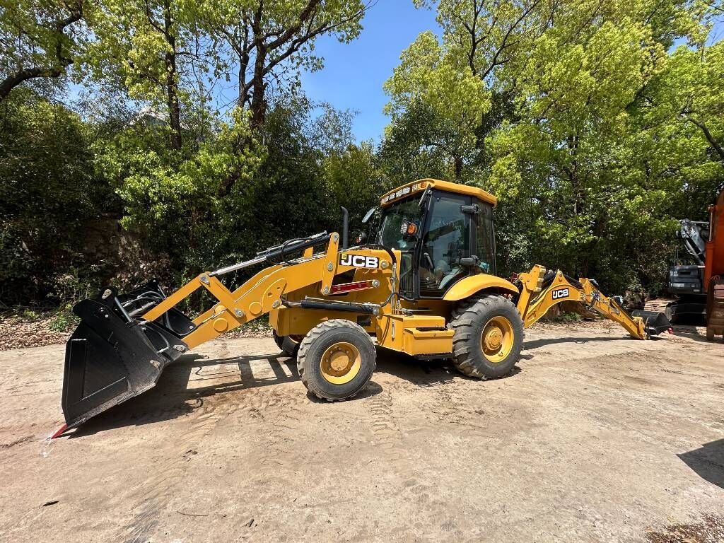 JCB 3 CX 4 2026 100% brand new machine - Retroexcavadora: foto 1 JCB 3 CX 4 2026 100% brand new machine - Retroexcavadora: foto 1