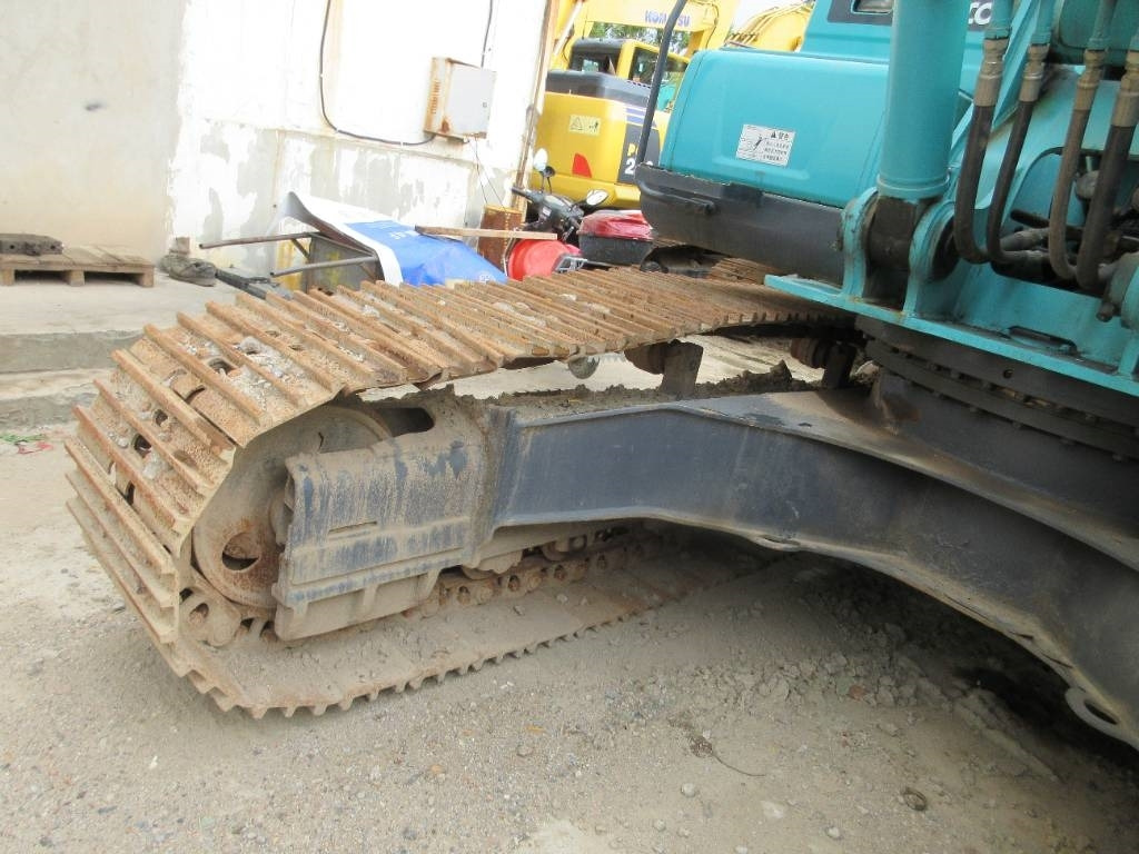 Kobelco SK 200 - Excavadora de cadenas: foto 3 Kobelco SK 200 - Excavadora de cadenas: foto 3