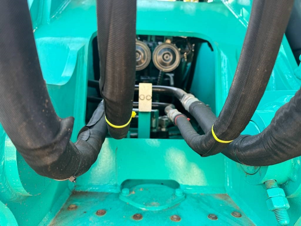 Kobelco SK 200 - Excavadora de cadenas: foto 4 Kobelco SK 200 - Excavadora de cadenas: foto 4