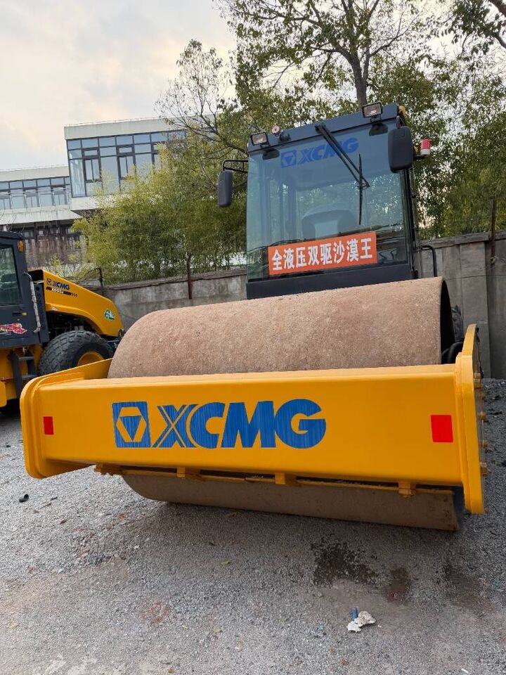 XCMG XS 143J Shanghai largest supplier - Compactador: foto 4 XCMG XS 143J Shanghai largest supplier - Compactador: foto 4