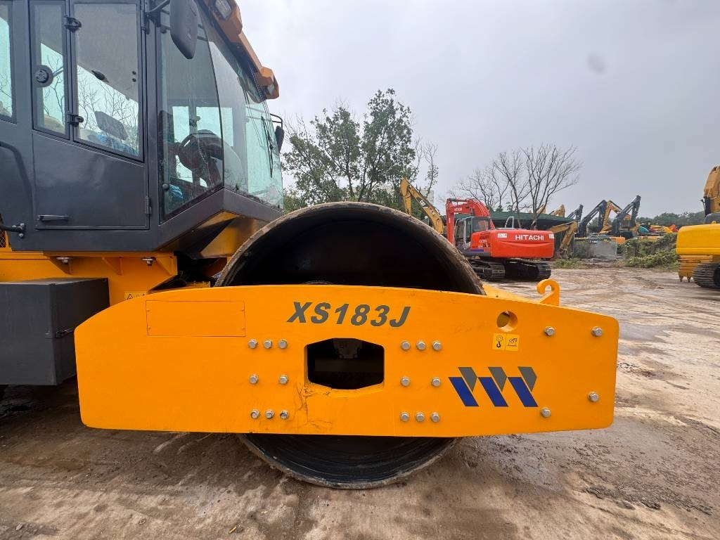 XCMG XS 183 J - Compactador: foto 4 XCMG XS 183 J - Compactador: foto 4
