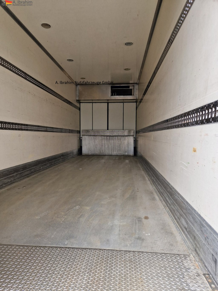 ANDERE Wellmeyer TK018 Durchlader Frigoblock Zustand sauber, Durchlader, Portaltüren - Frigorífico remolque: foto 2 ANDERE Wellmeyer TK018 Durchlader Frigoblock Zustand sauber, Durchlader, Portaltüren - Frigorífico remolque: foto 2