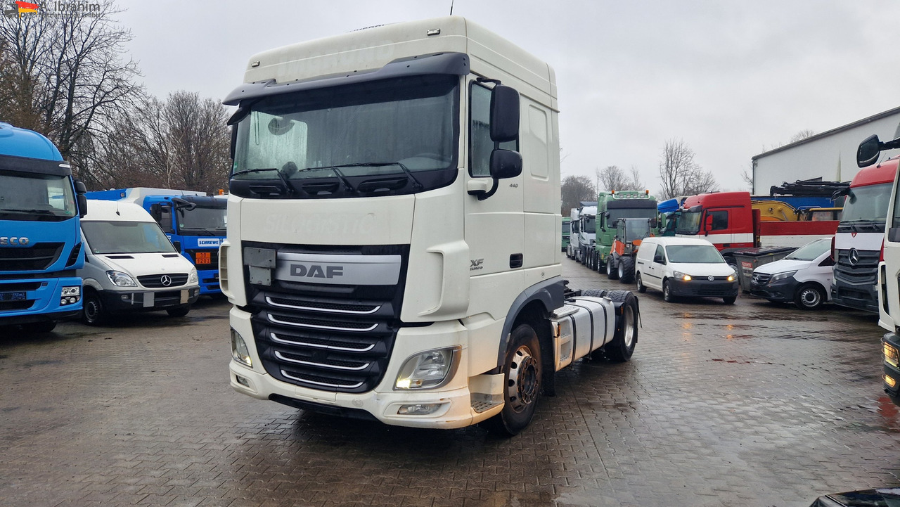 Daf XF440FT Spacecab, PTU für Kompressor - Cabeza tractora: foto 1 Daf XF440FT Spacecab, PTU für Kompressor - Cabeza tractora: foto 1