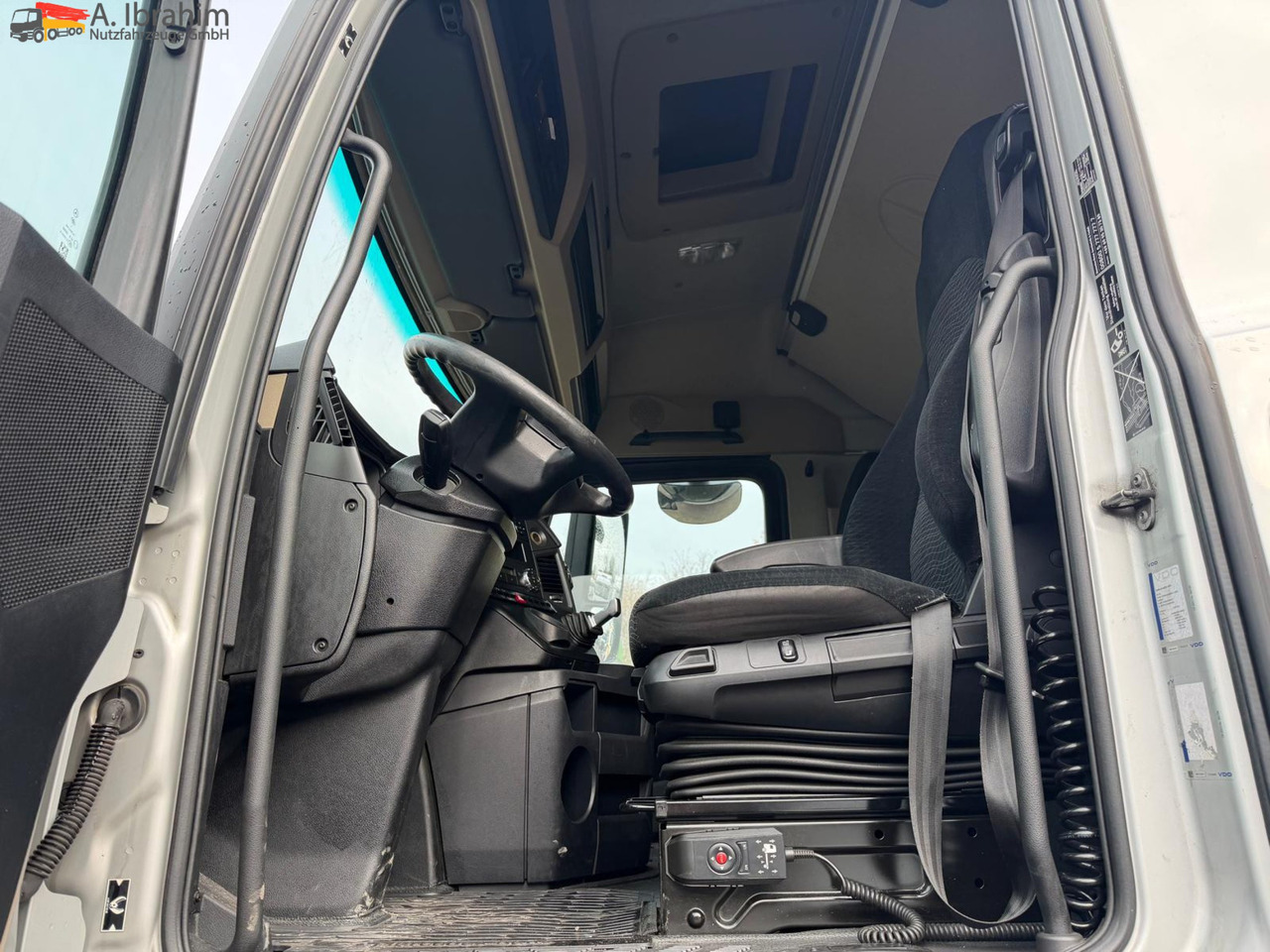 Mercedes-Benz 1842LS Retarder | 4x2 | Klima | Mega - Cabeza tractora: foto 5 Mercedes-Benz 1842LS Retarder | 4x2 | Klima | Mega - Cabeza tractora: foto 5