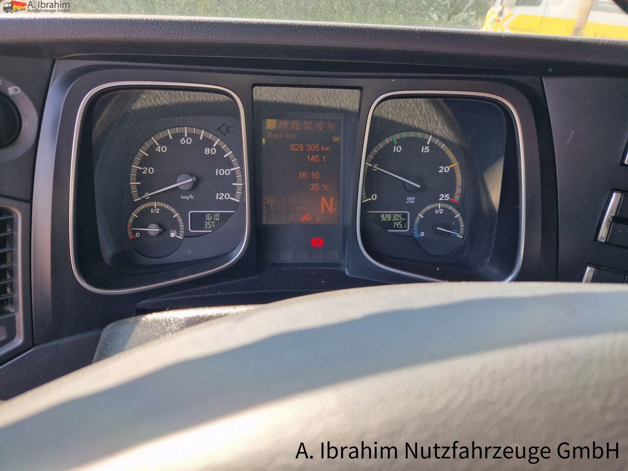 Mercedes-Benz 1845 Retarder Klima, Kühlschrank - Cabeza tractora: foto 5 Mercedes-Benz 1845 Retarder Klima, Kühlschrank - Cabeza tractora: foto 5
