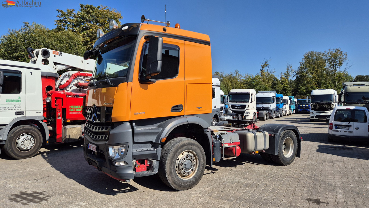 Mercedes-Benz DB 1840 H 4x4 Hydrodrive - Cabeza tractora: foto 1 Mercedes-Benz DB 1840 H 4x4 Hydrodrive - Cabeza tractora: foto 1