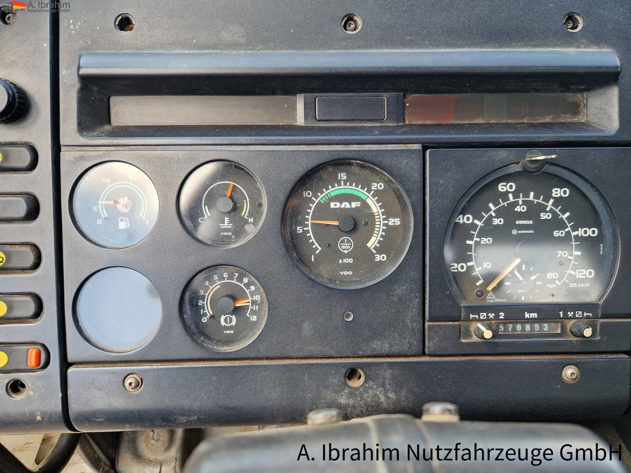 Daf CF 290 Wassertank 13500 L, Tank verzinkt Vorlauf- Lift- Lenkachse - Cisterna camión: foto 2 Daf CF 290 Wassertank 13500 L, Tank verzinkt Vorlauf- Lift- Lenkachse - Cisterna camión: foto 2