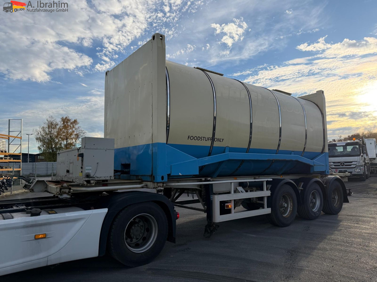 Feldbinder Lebensmittel Tank Container 26500 L | 2 Kammern | Heizung | 20 ft | Edelstahl | - Cisterna semirremolque: foto 1 Feldbinder Lebensmittel Tank Container 26500 L | 2 Kammern | Heizung | 20 ft | Edelstahl | - Cisterna semirremolque: foto 1
