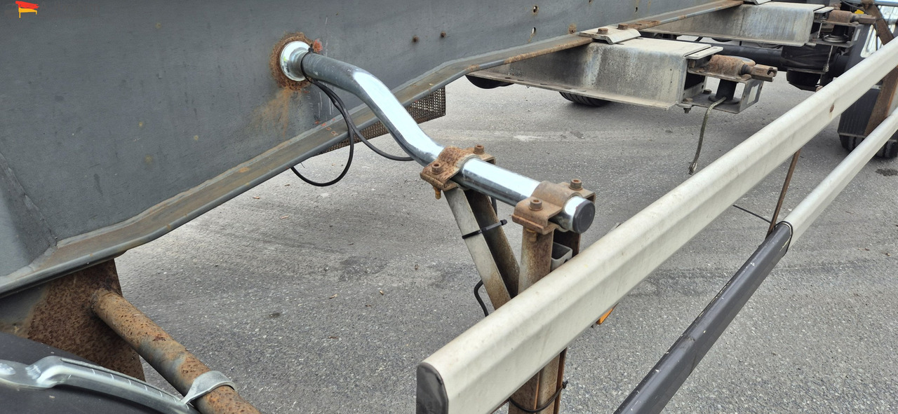 Hueffermann HSA 1870 mit Schlitten Zustand normal - Remolque multilift/ Portacontenedores de cadenas: foto 4 Hueffermann HSA 1870 mit Schlitten Zustand normal - Remolque multilift/ Portacontenedores de cadenas: foto 4