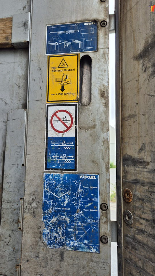 Kögel SN24 Standard, neutrale Plane Edscha, XXL Zertifikat - Semirremolque lona: foto 2 Kögel SN24 Standard, neutrale Plane Edscha, XXL Zertifikat - Semirremolque lona: foto 2