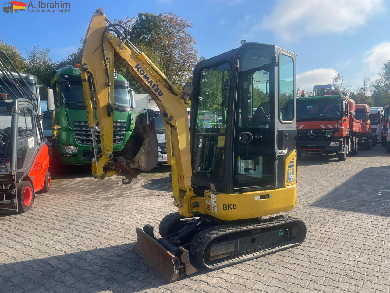Komatsu PC 16 16R HS verstellbares Fahrwerk - Miniexcavadora: foto 1 Komatsu PC 16 16R HS verstellbares Fahrwerk - Miniexcavadora: foto 1
