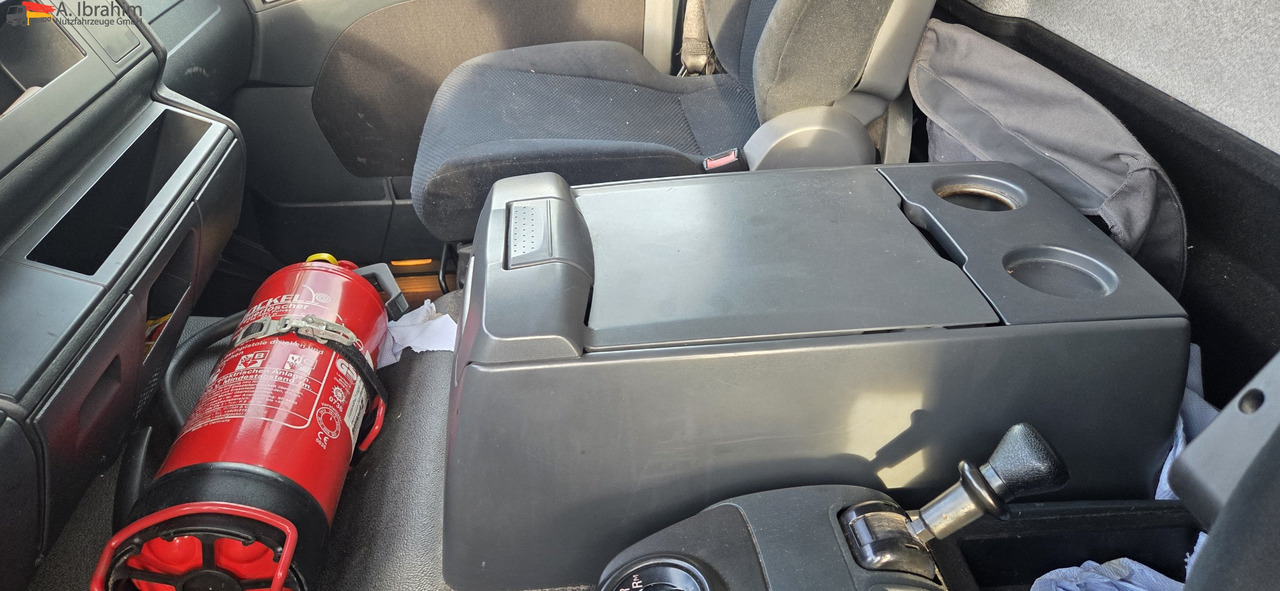 MAN TGM 18.290 Carrier Supra 950 U | LBW | 2 Kammer MT | Schneeketten - Frigorífico camión: foto 2 MAN TGM 18.290 Carrier Supra 950 U | LBW | 2 Kammer MT | Schneeketten - Frigorífico camión: foto 2