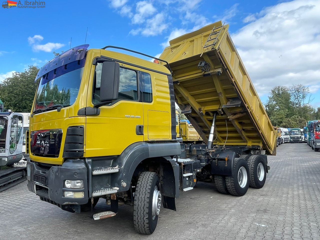 MAN TGS 26.480 Meiller 3 Seiten | 6x4 | Schalter | 3 Pedals - Volquete camión: foto 1 MAN TGS 26.480 Meiller 3 Seiten | 6x4 | Schalter | 3 Pedals - Volquete camión: foto 1