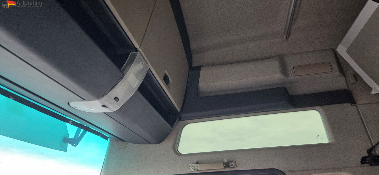 MAN TGX 26.460 6x2 | Lift-Lenkachse | Retarder | Klima | 2 x Vorhanden - Portacontenedore/ Intercambiable camión: foto 3 MAN TGX 26.460 6x2 | Lift-Lenkachse | Retarder | Klima | 2 x Vorhanden - Portacontenedore/ Intercambiable camión: foto 3