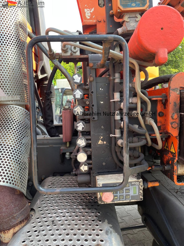 Mercedes-Benz 1836 Meiller 3-Seiten Kipper, Kran Atlas 125.2 A2 mit Funk FB - Volquete camión, Camión grúa: foto 4 Mercedes-Benz 1836 Meiller 3-Seiten Kipper, Kran Atlas 125.2 A2 mit Funk FB - Volquete camión, Camión grúa: foto 4
