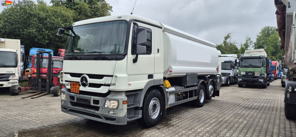 Mercedes-Benz 2536 L 3 Kammer 19500 L Oben Unten Befüllung - Cisterna camión: foto 1 Mercedes-Benz 2536 L 3 Kammer 19500 L Oben Unten Befüllung - Cisterna camión: foto 1