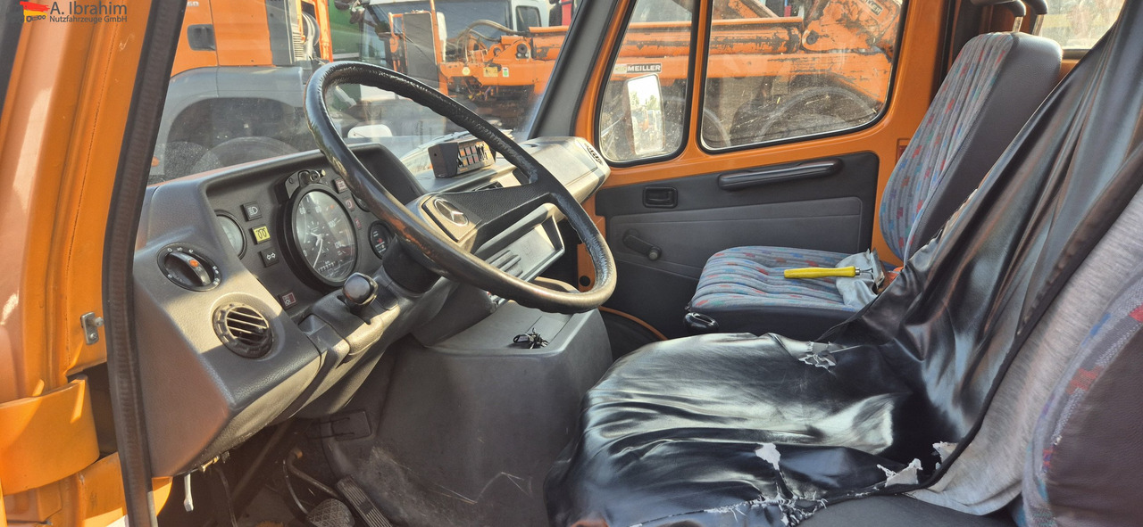 Mercedes-Benz 410D Ruthmann KL 90 Topzustand UVV gültig - Camión con plataforma elevadora: foto 3 Mercedes-Benz 410D Ruthmann KL 90 Topzustand UVV gültig - Camión con plataforma elevadora: foto 3