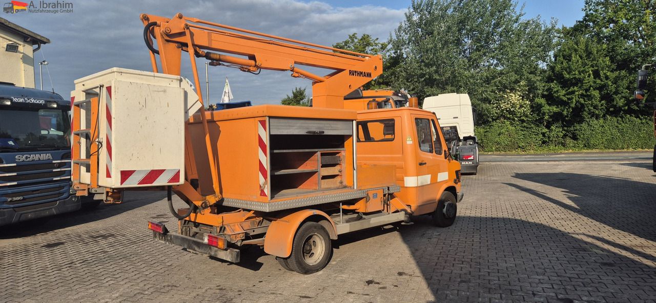 Camión con plataforma elevadora Mercedes-Benz 410D Ruthmann KL 90 Topzustand UVV gültig: foto 12 Camión con plataforma elevadora Mercedes-Benz 410D Ruthmann KL 90 Topzustand UVV gültig: foto 12