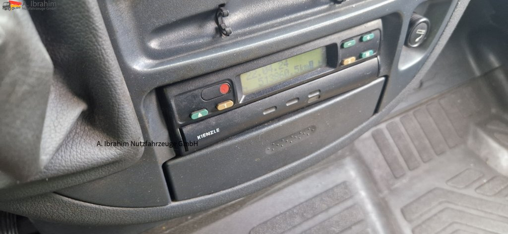 Mercedes-Benz 413 CDI Tiefkühlfächer, autom. Verkaufsklappe Basis ist ok - Frigorífico furgoneta: foto 2 Mercedes-Benz 413 CDI Tiefkühlfächer, autom. Verkaufsklappe Basis ist ok - Frigorífico furgoneta: foto 2