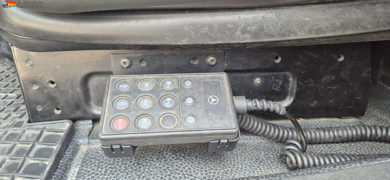 Mercedes-Benz Actros 2536 L 3 Kammern, 19500 L, mp3, Oben Unten Befüllung - Cisterna camión: foto 2 Mercedes-Benz Actros 2536 L 3 Kammern, 19500 L, mp3, Oben Unten Befüllung - Cisterna camión: foto 2