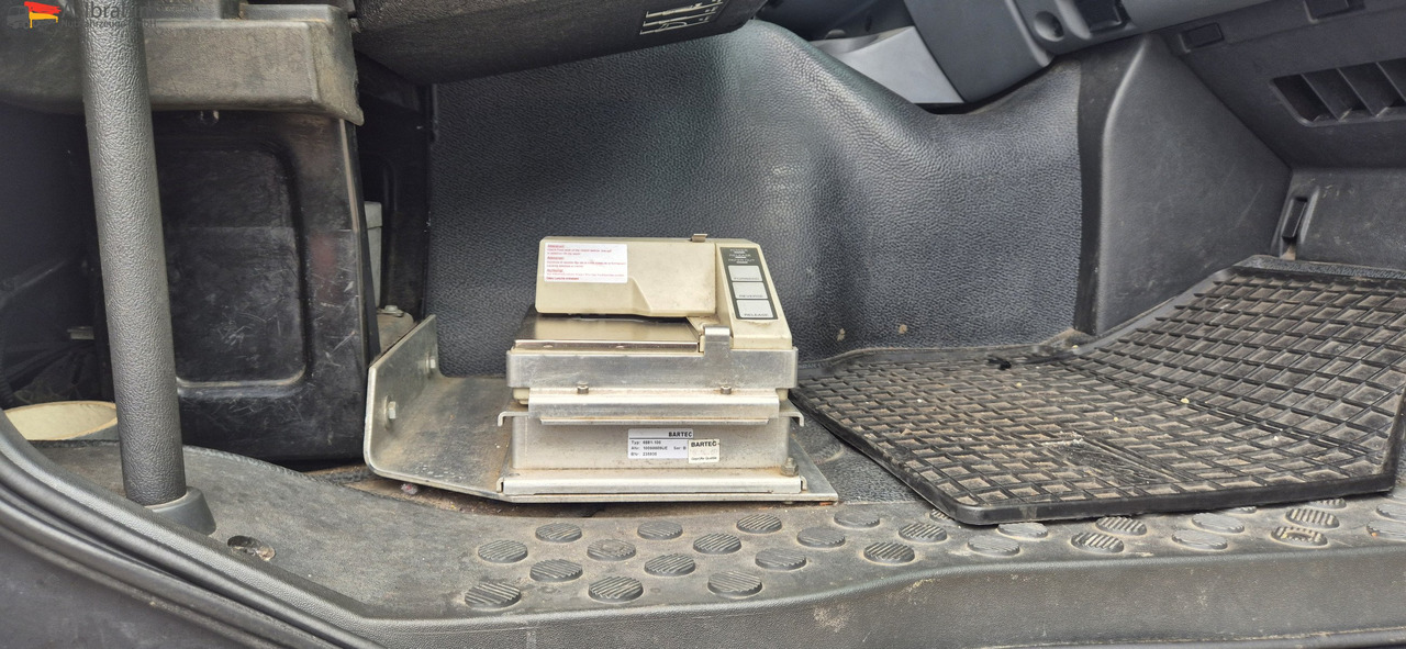 Mercedes-Benz Actros 2536 L 3 Kammern, 19500 L, mp3, Oben Unten Befüllung - Cisterna camión: foto 3 Mercedes-Benz Actros 2536 L 3 Kammern, 19500 L, mp3, Oben Unten Befüllung - Cisterna camión: foto 3