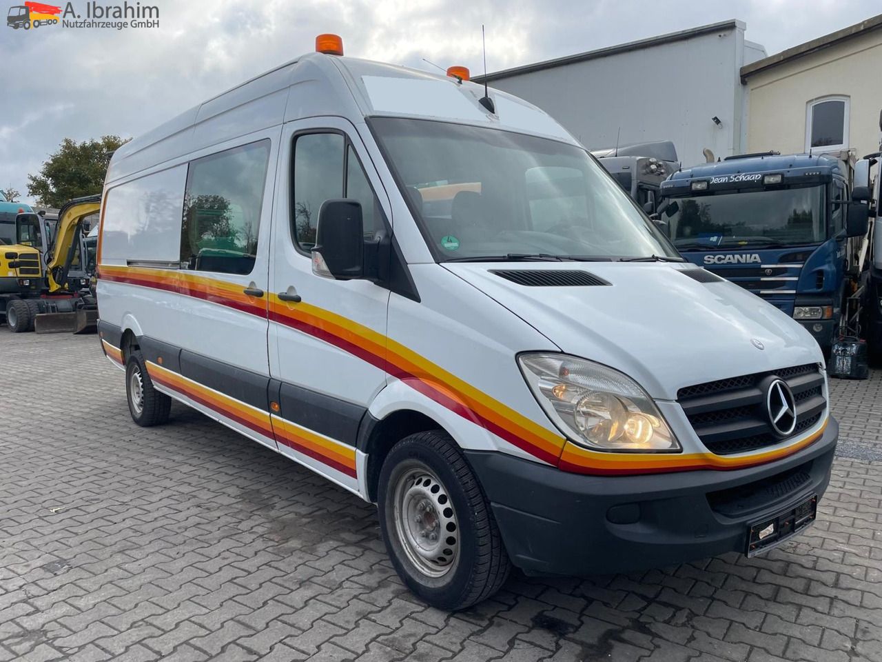 Furgón Mercedes-Benz Sprinter 319 CDI | 15 m³ | V6 | 4.5 m Radstand: foto 9 Furgón Mercedes-Benz Sprinter 319 CDI | 15 m³ | V6 | 4.5 m Radstand: foto 9