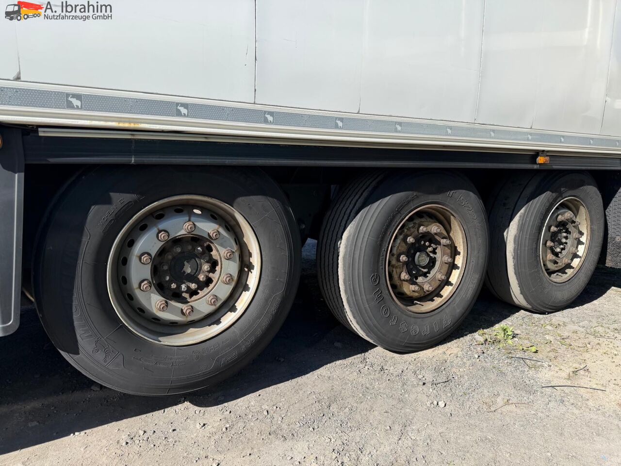 Schmitz SKO 24 Thermoking SLX300 Liftachse Scheibenbremse - Frigorífico semirremolque: foto 4 Schmitz SKO 24 Thermoking SLX300 Liftachse Scheibenbremse - Frigorífico semirremolque: foto 4