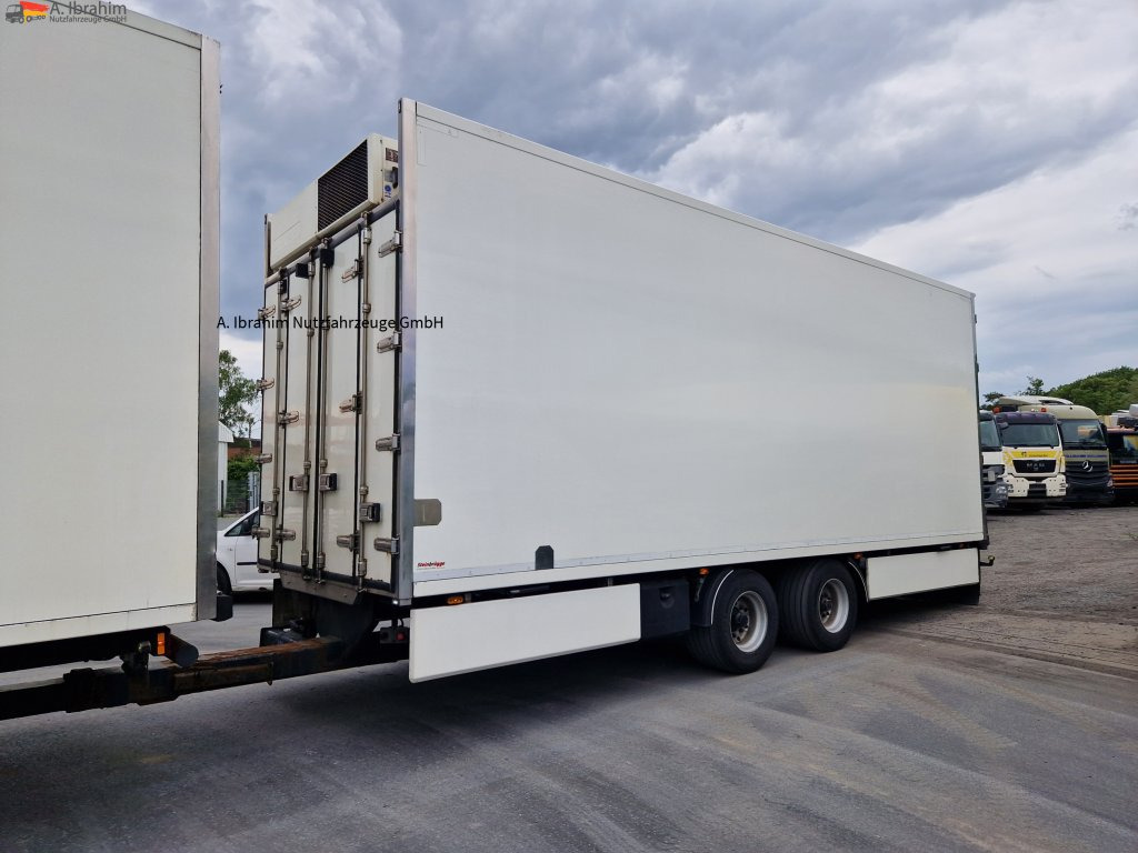 Wellmeyer TK018 Durchlader Frigoblock Zustand sauber, Durchlader, Portaltüren - Frigorífico remolque: foto 1 Wellmeyer TK018 Durchlader Frigoblock Zustand sauber, Durchlader, Portaltüren - Frigorífico remolque: foto 1