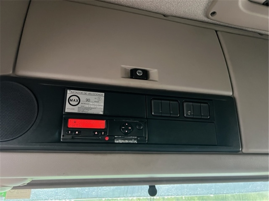 Cabeza tractora DAF XF 105 460: foto 7