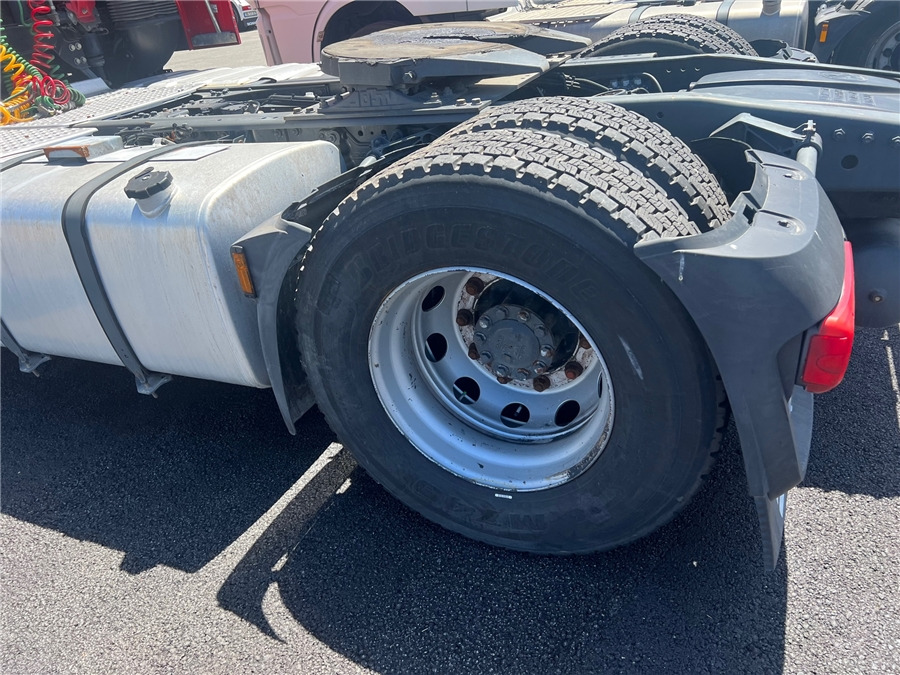 Cabeza tractora DAF XF 105 460: foto 14