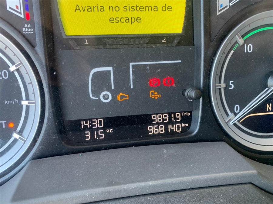 Cabeza tractora DAF XF 105 460: foto 18