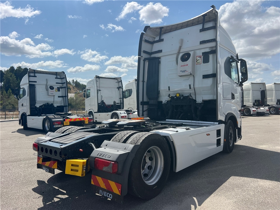 Iveco S-WAY 460 - Cabeza tractora: foto 4 Iveco S-WAY 460 - Cabeza tractora: foto 4