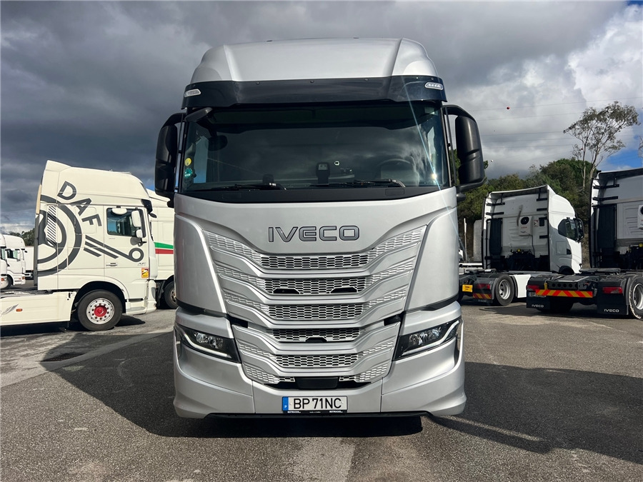 Iveco S-WAY 500 - Cabeza tractora: foto 2 Iveco S-WAY 500 - Cabeza tractora: foto 2