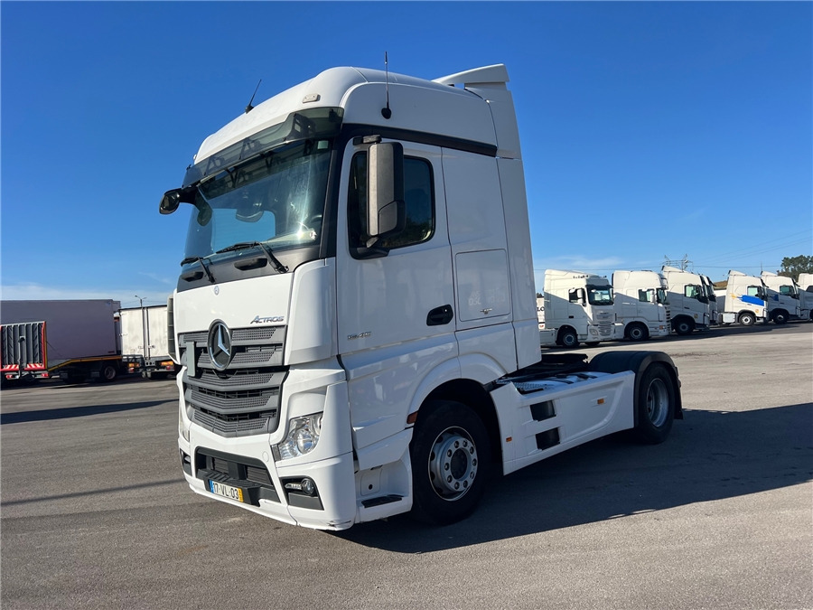 MERCEDES-BENZ 1845 / RETARDER - Cabeza tractora: foto 3 MERCEDES-BENZ 1845 / RETARDER - Cabeza tractora: foto 3